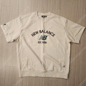 뉴발란스 NBSC 반팔 맨투맨 100