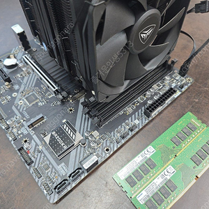인텔 i7 10700f+B460M바주카+삼성 16G*2+듀얼타워쿨러 팝니다
