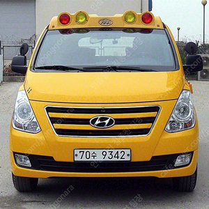 스타렉스 중고 그랜드 스타렉스 중고차 노란색 2017년식 70,707km 12인승 LPi 2WD 어린이보호차 스마트 수원중고차