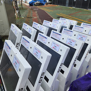 중고스크린골프 장비 판매합니다.