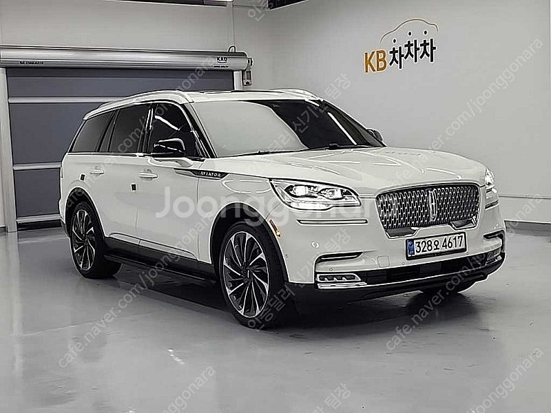 흰색 링컨 에비에이터 중고 3.0 리저브 AWD 중고차...--9