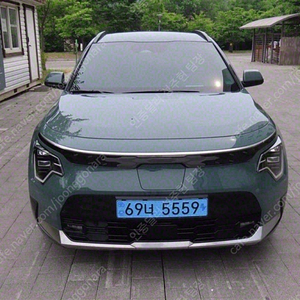 중고차 니로 중고 디 올 뉴 니로 녹색 2024년식 48,381km 어스 개인사업자 차량구매