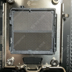 라이젠 9950x3d cpu + GIGABYTE B650E AORUS PRO X USB4 피씨디렉트 메인보드 팝니다.