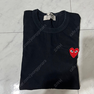 꼼데가르송 검정 반팔티
