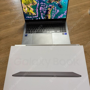 갤럭시 북5 Pro 32GB / 2T SSD / 16인치 팝니다