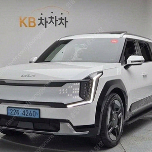 중고차 기아 EV9 중고 흰색 2024년식 48,850km 4WD 어스 개인사업자 차량구매