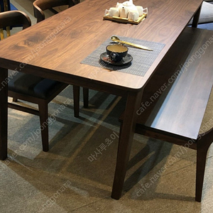 까사나인 레젼드 북미산 월넛 호두나무원목 4인용 식탁 테이블