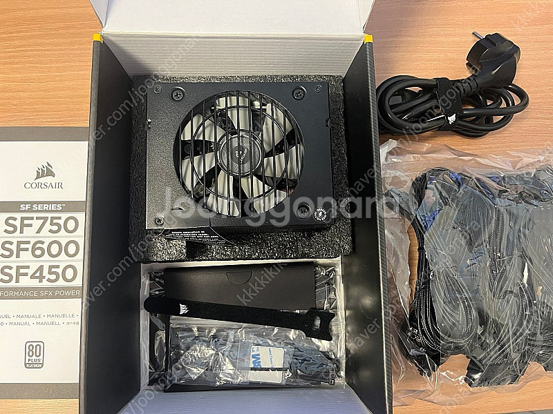커세어 sf750 sff 파워 커스텀 케이블 판매합니다--1