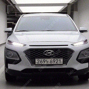 현대 코나 중고 코나 중고자동차 흰색 2020년식 디젤 1.6 2WD 모던초이스 중고차카페