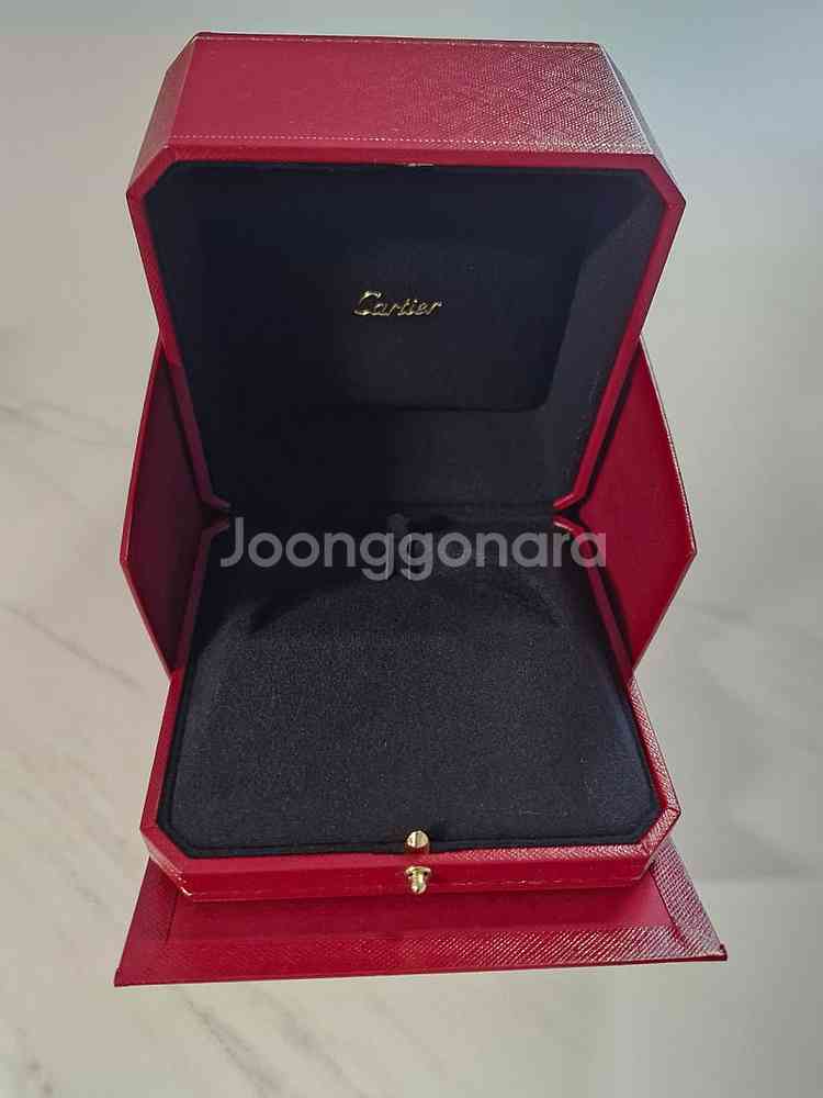 까르띠에 앵끌루팔찌 케이스 박스 쇼핑백팝니다(택포)--0