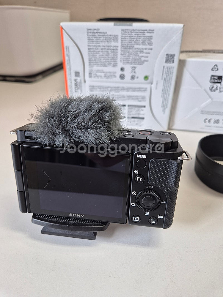 소니 미러리스 ZV-E10 + 시그마 F.14 30MM...--2