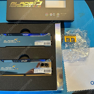 oloy 16x2 32기가 메모리 ddr5 cl32 6000Mhz 듀얼킷 팝니다