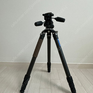 레오포토 삼각대 LM-324C + 맨프로토 헤드 804RC2