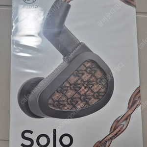 64오디오 solo 이어폰 신품급 팝니다