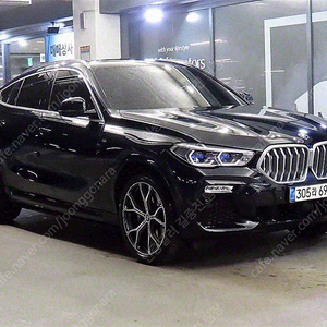 BMW X6 중고차 할부 개인사업자 차량구매 수입중고차 검정색 2021년식 37,076km xDrive 40i M 스포츠 가성비 좋은 중고차