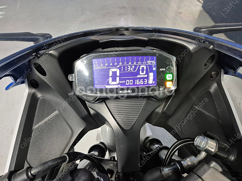 스즈키 GSX-R125 21년식 스페셜카울 1700km...--4