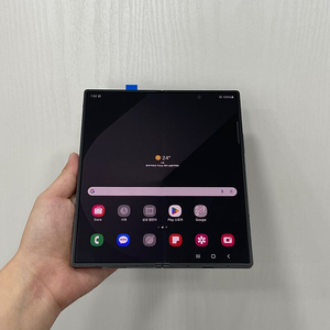 91252 갤럭시Z폴드6 블랙 256GB 특S급 자급제 삼성리퍼폰 팝니다 120만원