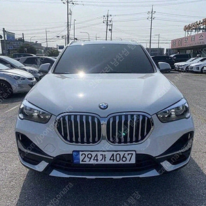 BMW X1 중고 BMW X1 중고차 SUV 중고 흰색 2022년식 5,942km xDrive 20i xLine 당일 즉시 출고가능