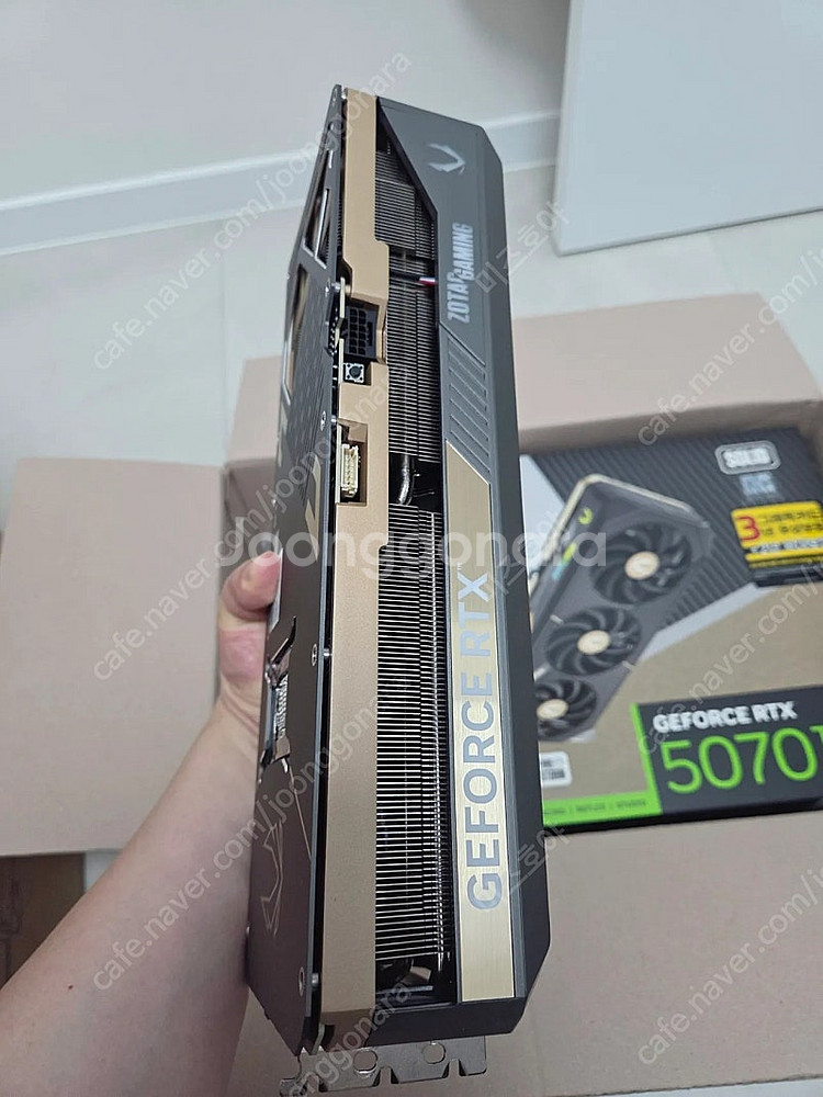 zotac 지포스 RTX 5070Ti SOLID OC--4
