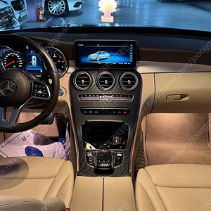 벤츠 C클래스 W205 C220 d 4MATIC 익스클루시브 최저가 판매합니다. ★전액할부★저신용★유튜브:뿅카TV