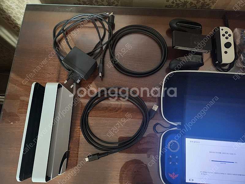 닌텐도스위치 OLED 기기 + 프로 컨트롤러 + 케이스...--1