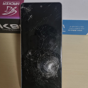 갤럭시 S20FE 액정 파손.고장(메인보드 정상)