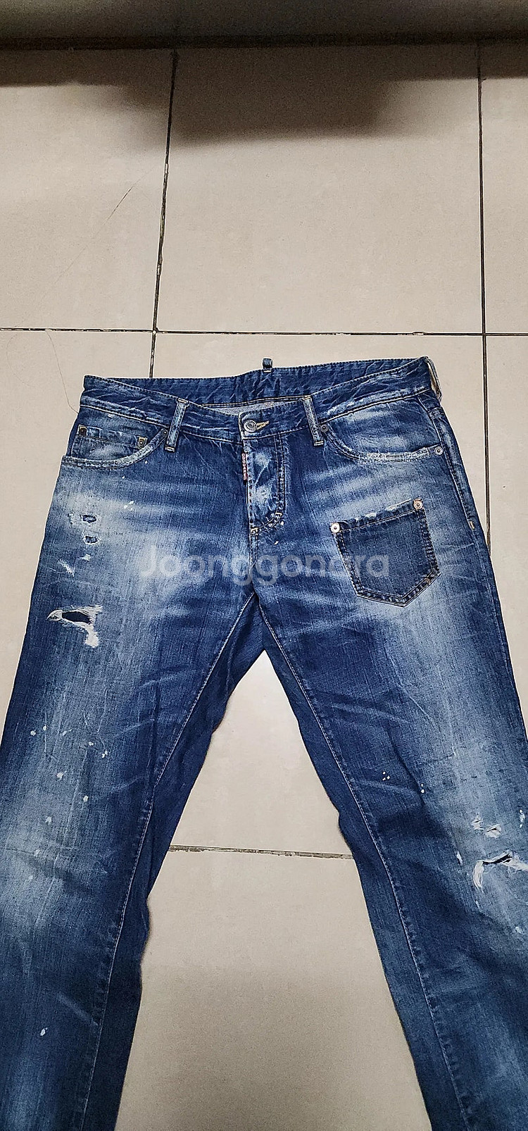 정품 디스퀘어드 팬츠와 스니커즈--8