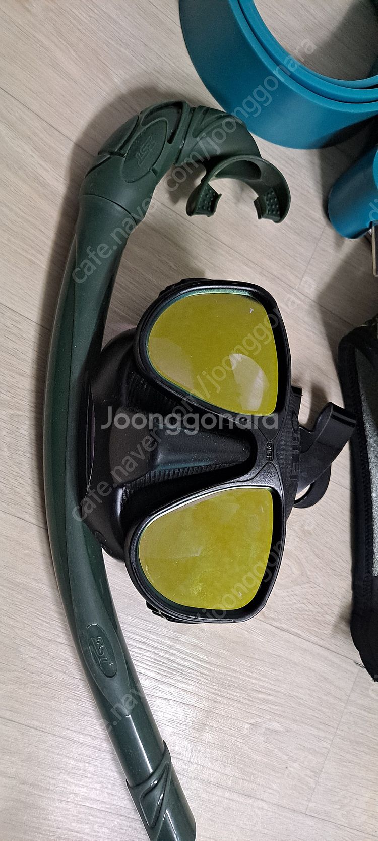 프리다이빙 슈트 롱핀 마스크등 다이빙장비 판매합니다--9