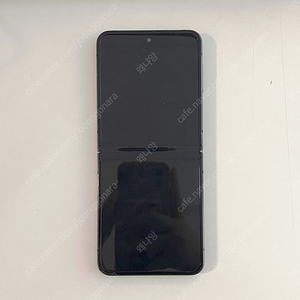 갤럭시 Z 제트플립 4 매트블랙 256GB 모델 판매합니다.