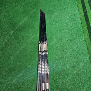 뉴 다이나믹 골드 투어이슈 120 -S400(4-P) 7SET 판매합니다.