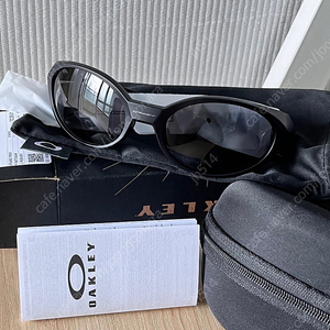 오클리 아이자켓 선글라스