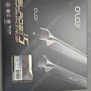 OLOy DDR5-6000 CL32 BLADE RGB MIRROR (16GB*2) 팝니다.