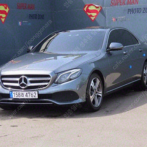 벤츠 E클래스 중고 벤츠 E300 중고 회색 2018년식 E300 4MATIC 아방가르드 개인사업자 차량구매