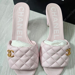 샤넬 뮬 힐 36사이즈 핑크