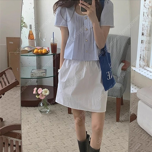 여성 스트라이프 스퀘어넥 블라우스 66사이즈 새상품 꾸안꾸룩 데이트룩