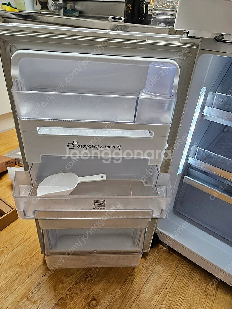 LG 디오스 양문형 4도어 냉장고 u913vbiw--3