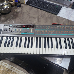 전자올겐 KORG POLY800 폴리 800 판매합니다.