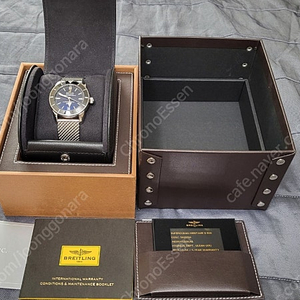 브라이틀링 슈퍼오션 헤리티지2 42mm 검판