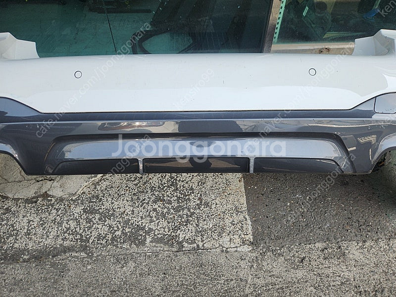 bmw g30 후기형 m팩 뒷범퍼 판매합니다--8