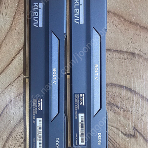 ESSENCORE KLEVV DDR5-6000 CL30 BOLT V 패키지 서린 (32GB(16Gx2)) 팝니다.