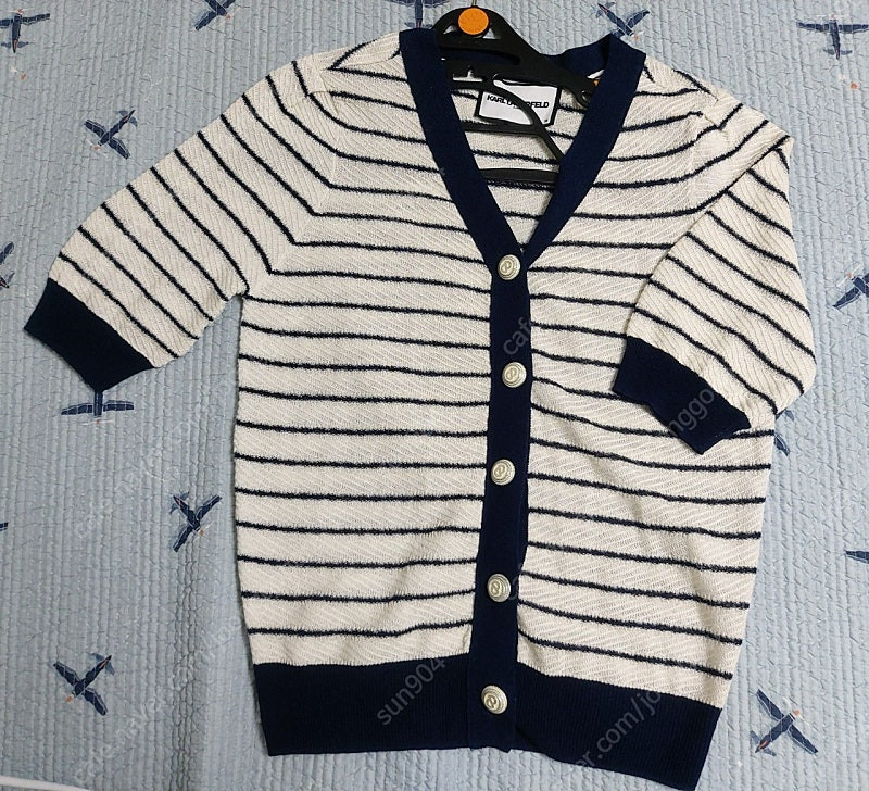 칼라거펠트 스트라이프반팔가디건55 이미지