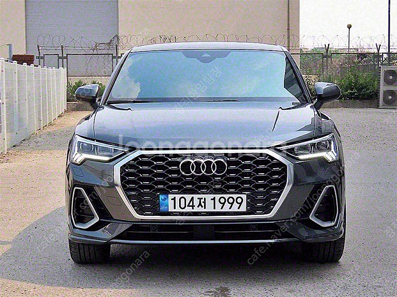 아우디 Q3 (F3) 35 TDI 스포트백 프리미엄 판...--0