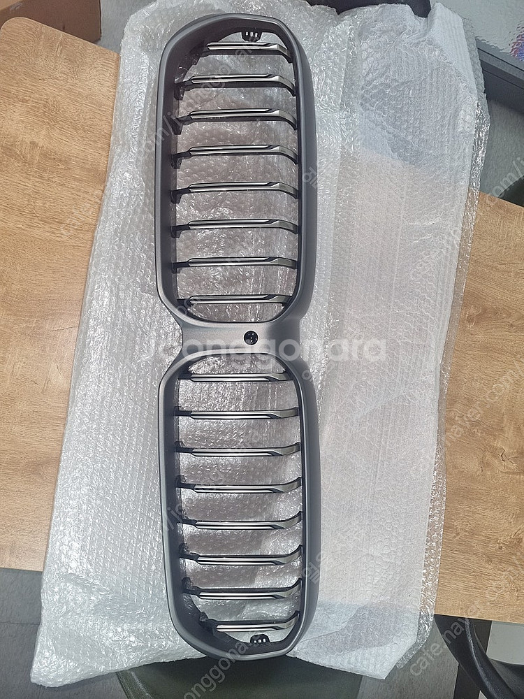 bmw m550i에서 탈착한 세륨그릴과 사이드미러 커버...--0