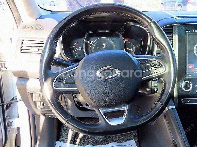 QM6 중고차 견적 QM6 중고 흰색 2018년식 61...--9