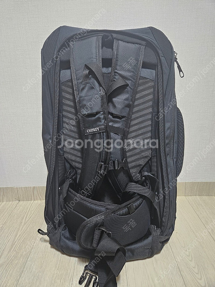 오스프리 파포인트 블랙 40L 여행/트래킹 가방--1