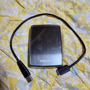 삼성외장하드 S2 portable 1tb 팝니다.