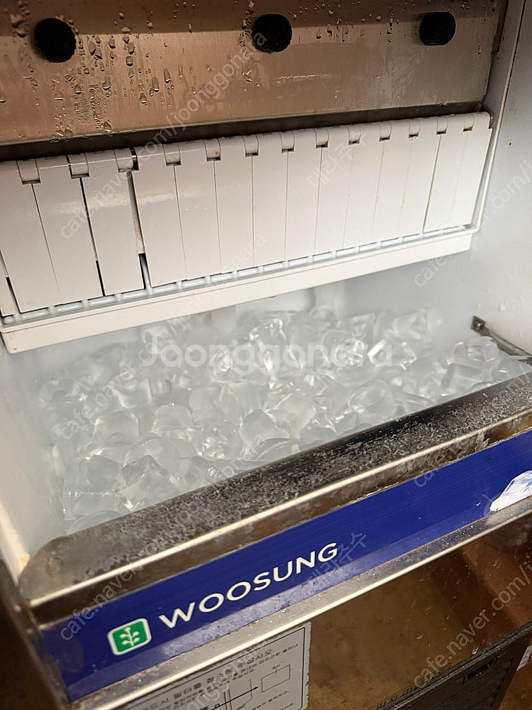 업소용 제빙기 30kg 팝니다--0