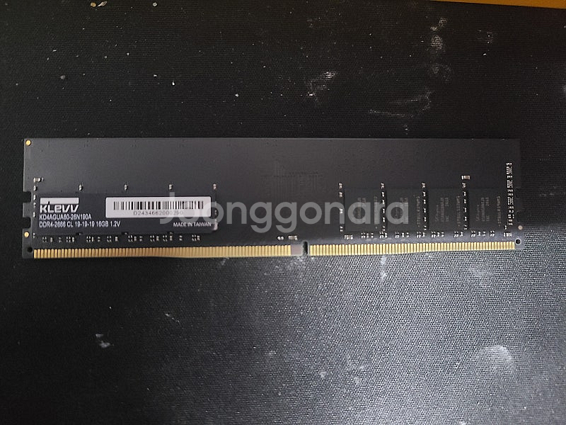 ddr4 16기가 팝니다 2666 에센코어--0