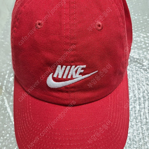 나이키 헤리티지86 레드 볼캡 팝니다