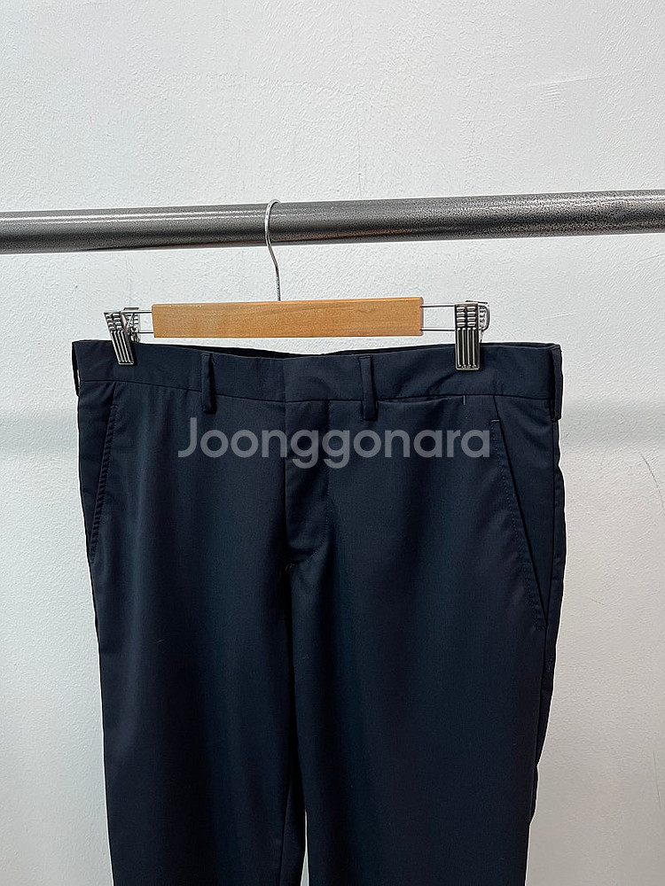 31-32) 프라다 네이비 슬랙스/폴로 포니자수 치노팬...--1